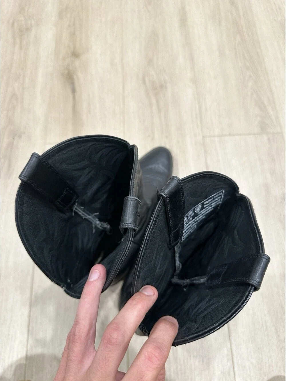 Ariat this used